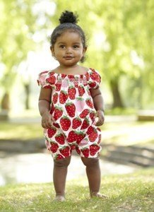 Hatley Mädchen Sommer Strampler Strawber