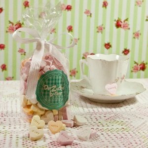 Herzchenklein Süßigkeiten für Valentinst