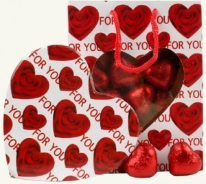 Herzschachtel mit Schokoladen-Nougat-Herzen, 180g