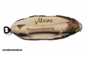 Holzprügel als Flaschenöffner