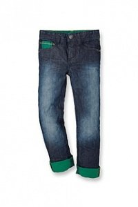 Jeans mit farbigen Umschlägen