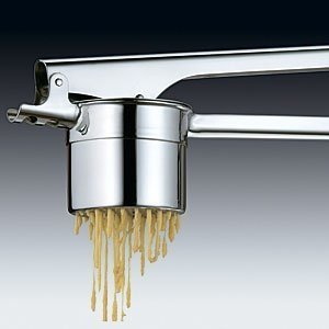 Kartoffel- und Spätzle-Presse aus Edelst