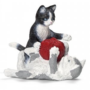 Katzenjungen mit Wollknäu