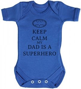 Keep Calm My Dad Is A Hero - Passende Vater Baby Geschenkset - Herren T-Shirt & Baby Strampler / Bab