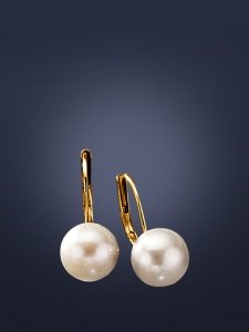 Klassischer Ohrbouton mit Süßwasserzucht