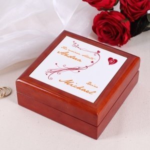 Kleine Schmuckdose für Verliebte