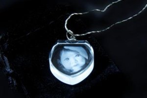 Kristall Herz Anhänger inkl. 2D Lasergra