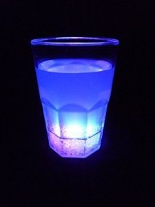 LED Cocktailglas, Trinkglas 400 ml blinkend, Longdrink Glas, multicolor mit Farbwechsel