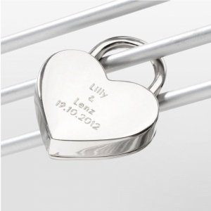 Liebesschloss mit Gravur
