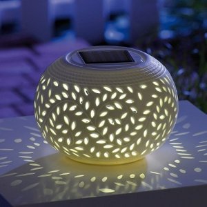 Lunartec Solar-Dekoleuchte aus Porzellan mit Farbwechsler / weißer LED