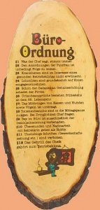 Lustiges Holzschild mit Rinde - Büroordn