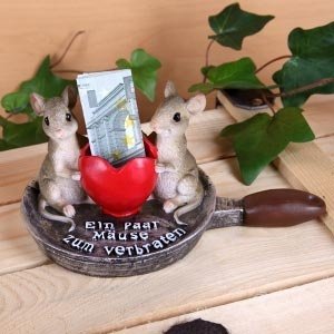 Mäuse zum Verbraten in Pfanne mit Herz