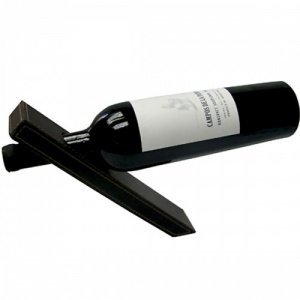 Magischer Weinflaschenhalter