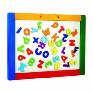 Magnetische Hängetafel mit Buchstaben vo