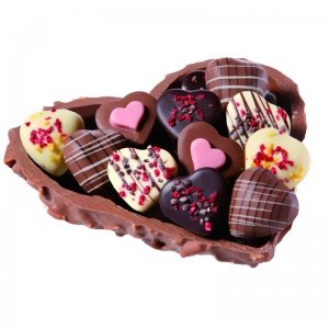 Mandelsplitterherz mit Pralinen