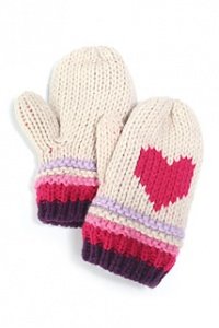 Mit Herz: Bunte Grobstrickfäustlinge