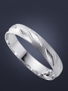 Moderner Trauring aus Weißgold