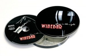 Musik CD in Designerdose Winebar