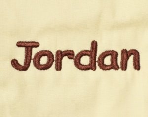 Namens Stickerei BRAUN