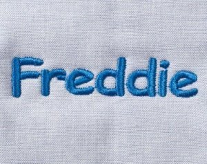 Namens Stickerei Blau