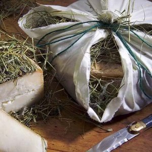 Noagnlailich Ziegenkäse im Heutuch vom K