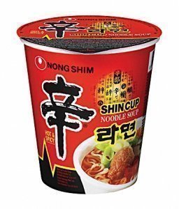 Nong Shim Instant-Cup-Nudeln scharf Shin