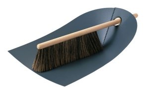 Normann Copenhagen DUSTPAN AND BROOM Keh