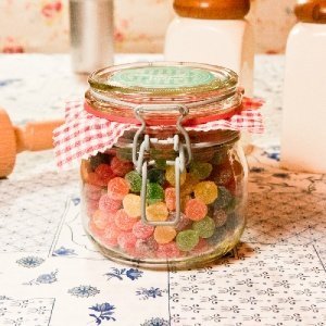 Oma-s Beerenauslese Süßigkeitenglas