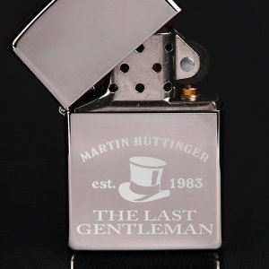 Original ZippoŽ Feuerzeug mit Namen und 