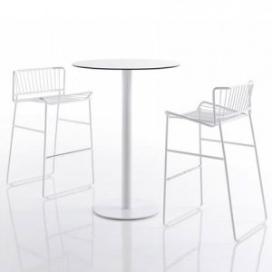 Out_line Gartenbarhocker handgeflochten