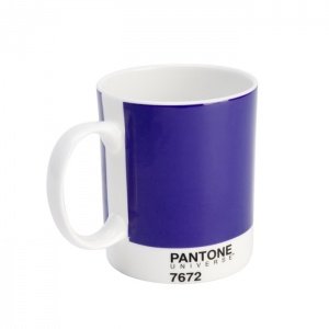 PANTONE Universe Becher Violett 7672
