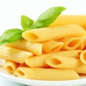Penne, halbiert und kurz Pasta Italien L