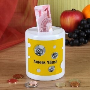 Persönliche Spardose mit Mäusen im Käse