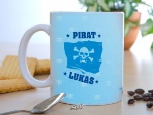 Personalisierte Tasse *Piratenfahne* von Striefchen®