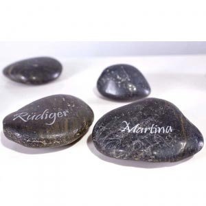 Personalisierter Stein mit Ihrer Gravur!