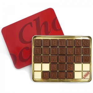 Persönliche Botschaft aus Schokolade