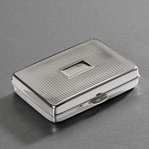 Pillendose aus Sterling-Silber