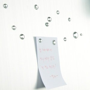 Pinnwand Magnete Wassertropfen