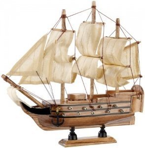 Playtastic Schiff-Bausatz "Flaggschiff" aus Holz (70 Teile)