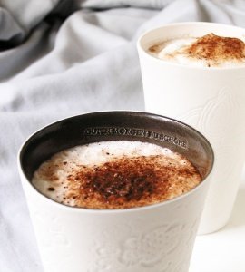 PORZELLAN BECHER SET