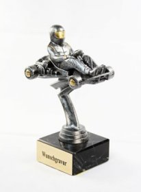 Pokal Kartfahrer mit Gravur