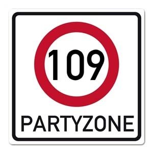 Riesiges PVC Verkehrsschild zu 109. Gebu