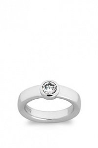 Ring Tender Embrace White