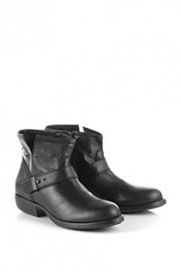 Robuster Leder Bootie + Riegel