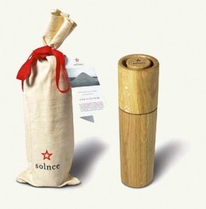 Salzmühle aus unbehandelter Eiche