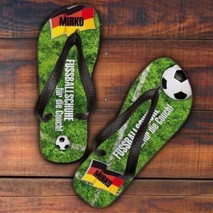Sandalen *Fußballschuhe für die Couch*