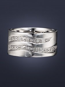 Schicker Diamant-Damenring