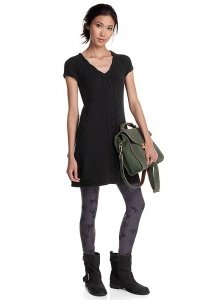 Schmales Strickkleid