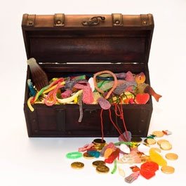 Schmatztruhe Süßigkeitenholztruhe