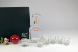 Schnapskaraffe mit 6 Stamper